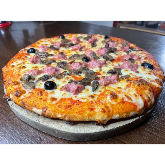 Pizza Salamella. Mozzarella - Saucisse fraiche italienne - Champignons