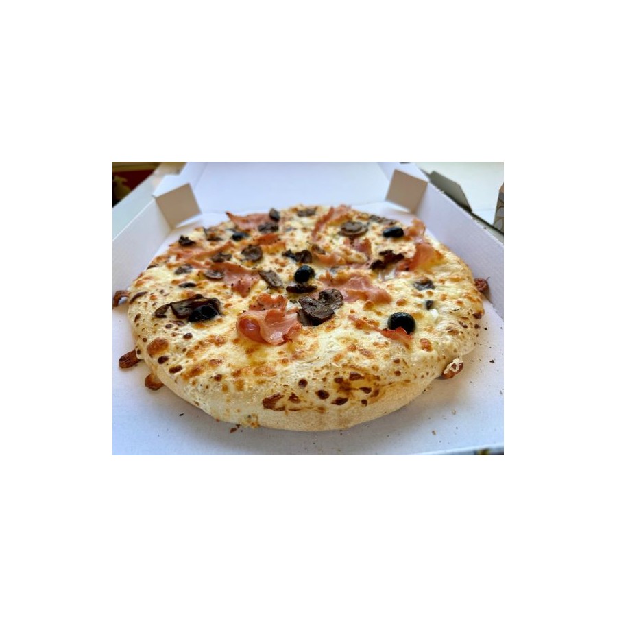 Pizza BLANCHE. Mozzarella, Jambon, Oignons, Olives, Champignons