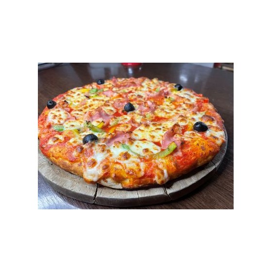 Pizza Calabraise. Jambon, Mozzarella, Poivrons, Olives. Italia Diffusion