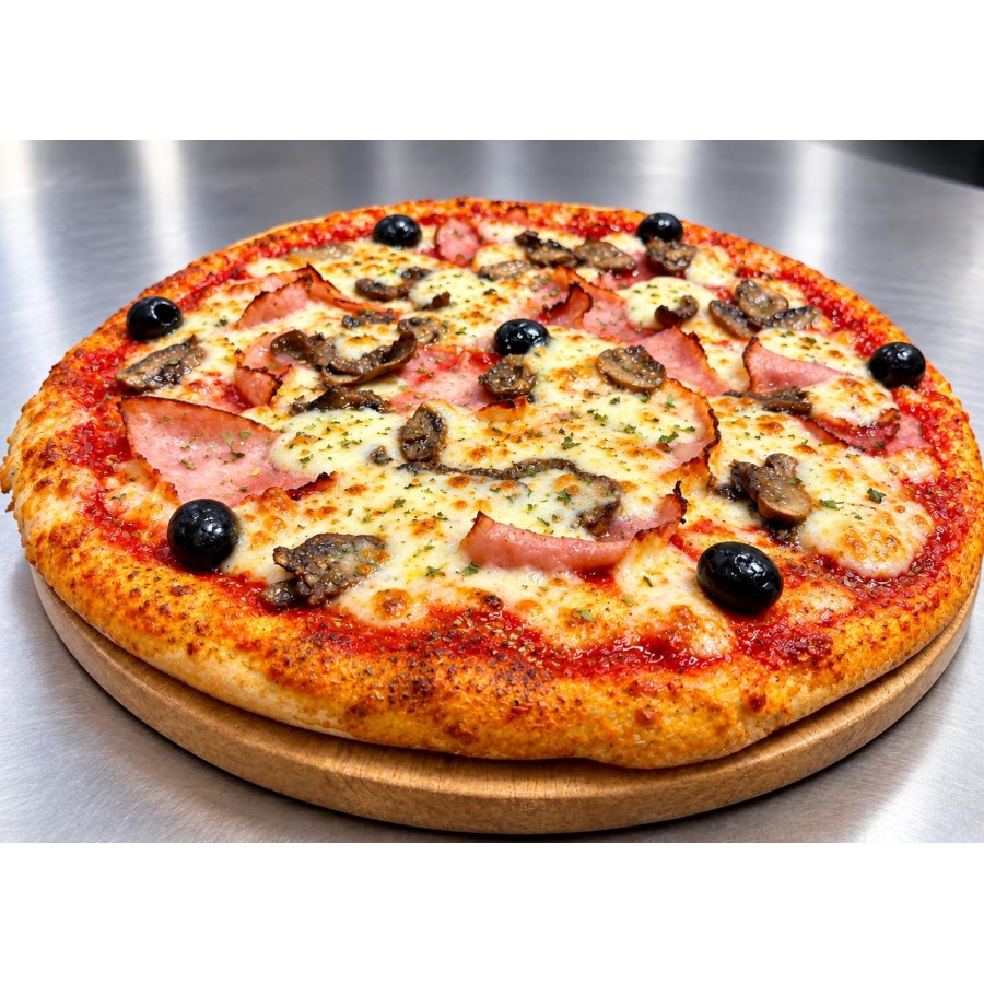 Pizza Reine. Tomate, Jambon, Mozzarella, Champignons. Italia diffusion